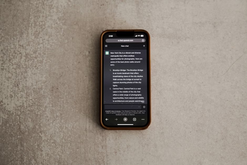 Comparison of tech news sources and blogs for staying informed about technology